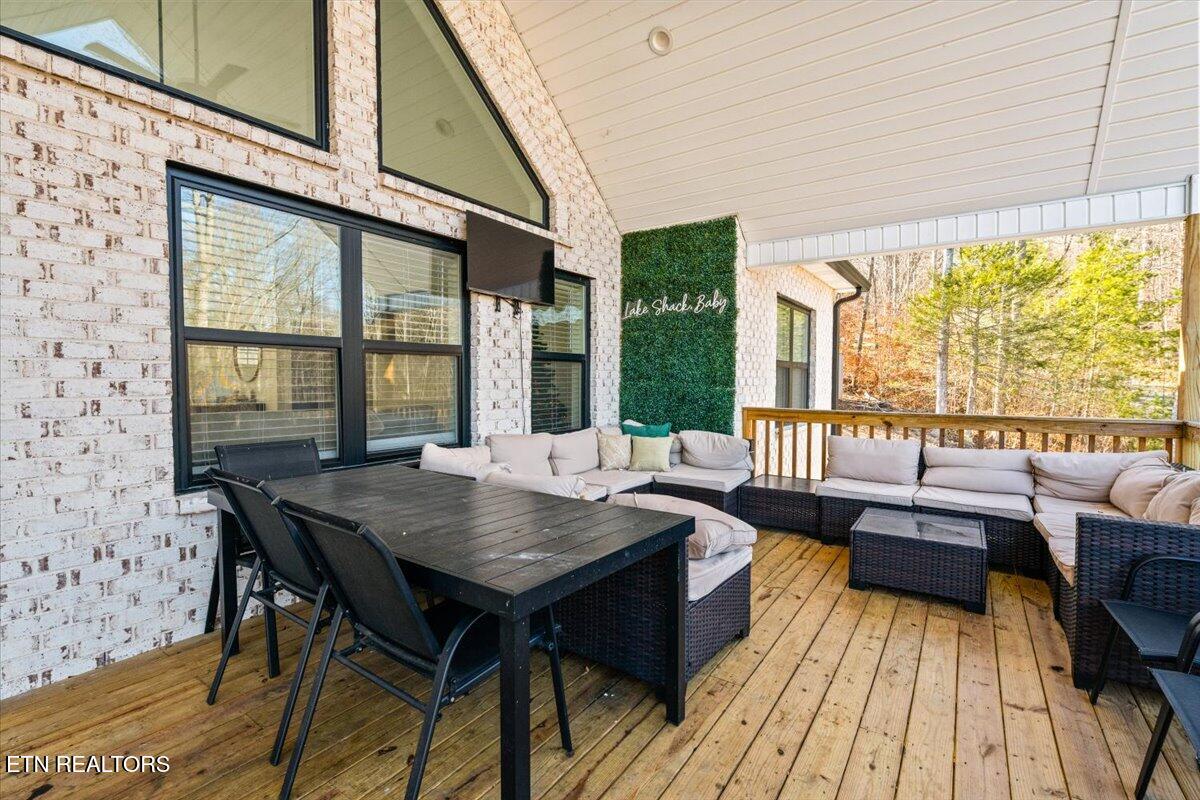 113 Pool Drive, LaFollette