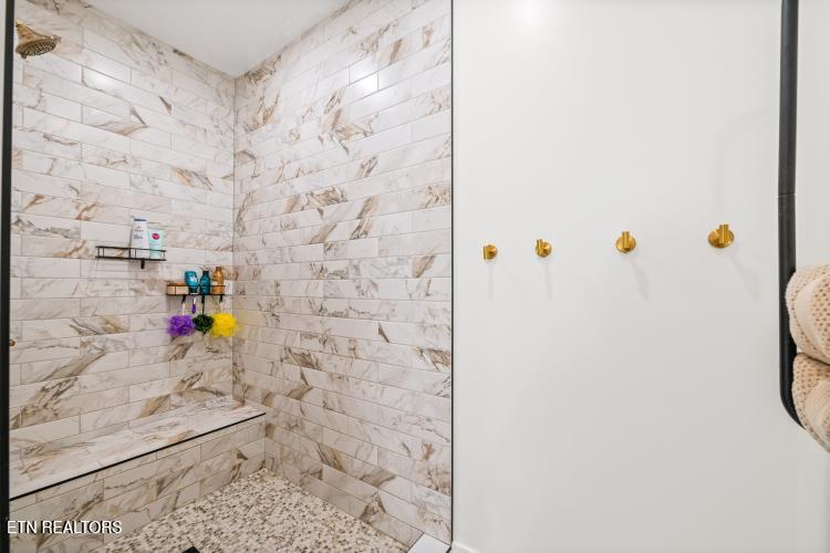 170 Wolf Hollow Lane