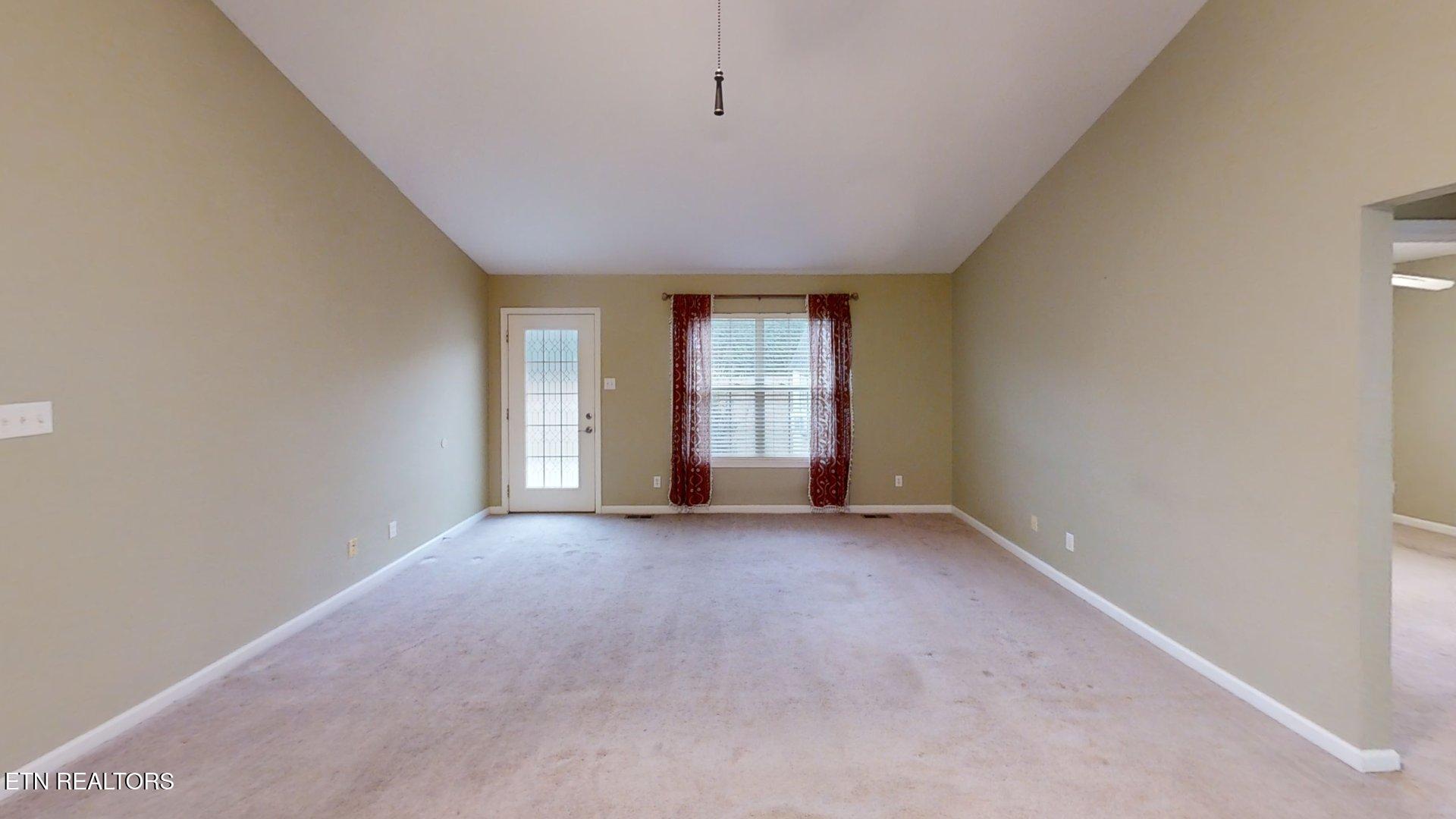 916 Shady Creek Rd