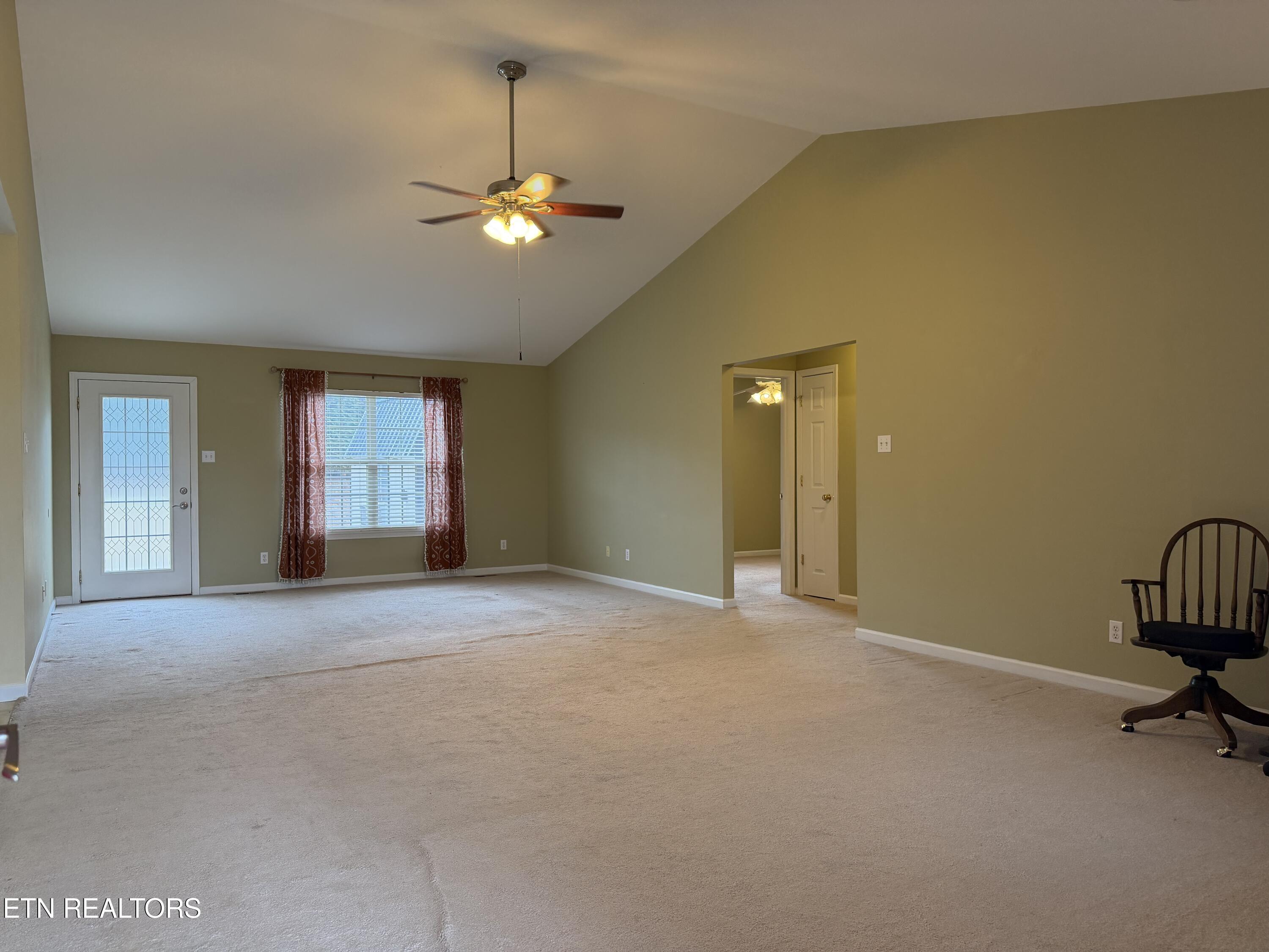 916 Shady Creek Rd