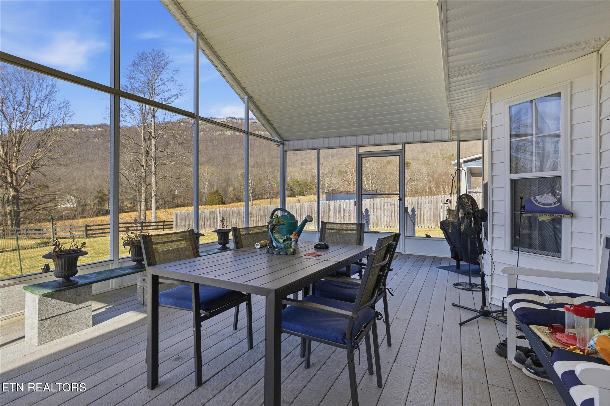 163 Matthew Lane, LaFollette