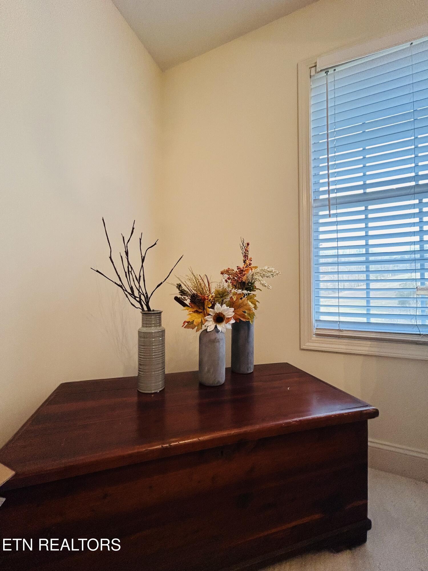 1939 Pleasant Ridge Rd, LaFollette