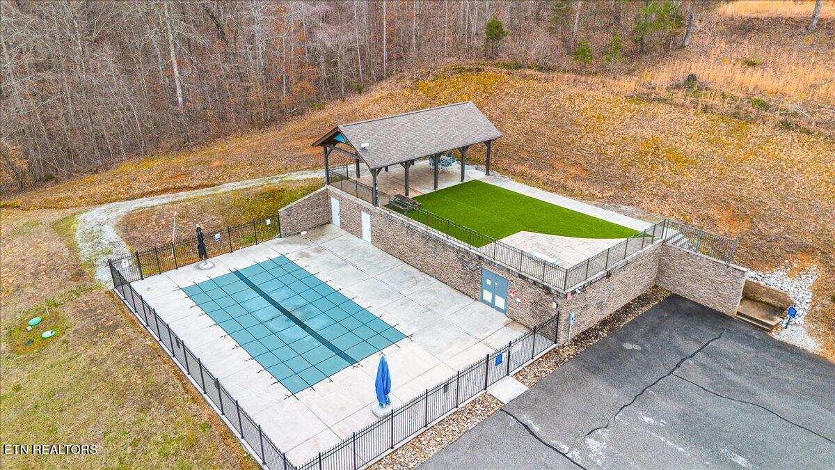 Prestige Ridge, LaFollette