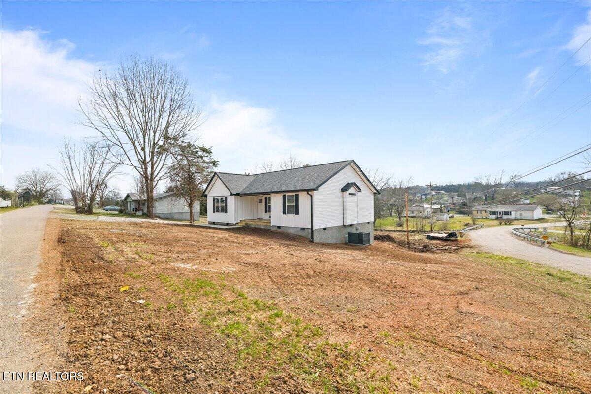 114 Brook Lane, LaFollette