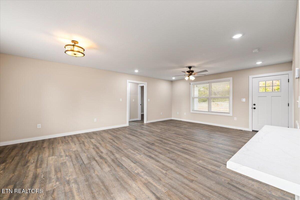 114 Brook Lane, LaFollette