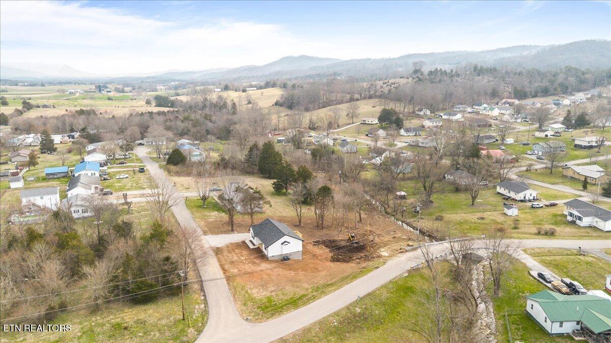 114 Brook Lane, LaFollette