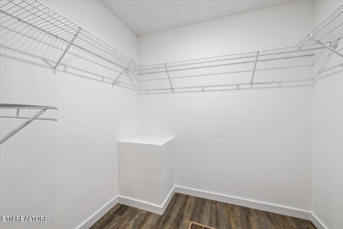 114 Brook Lane, LaFollette