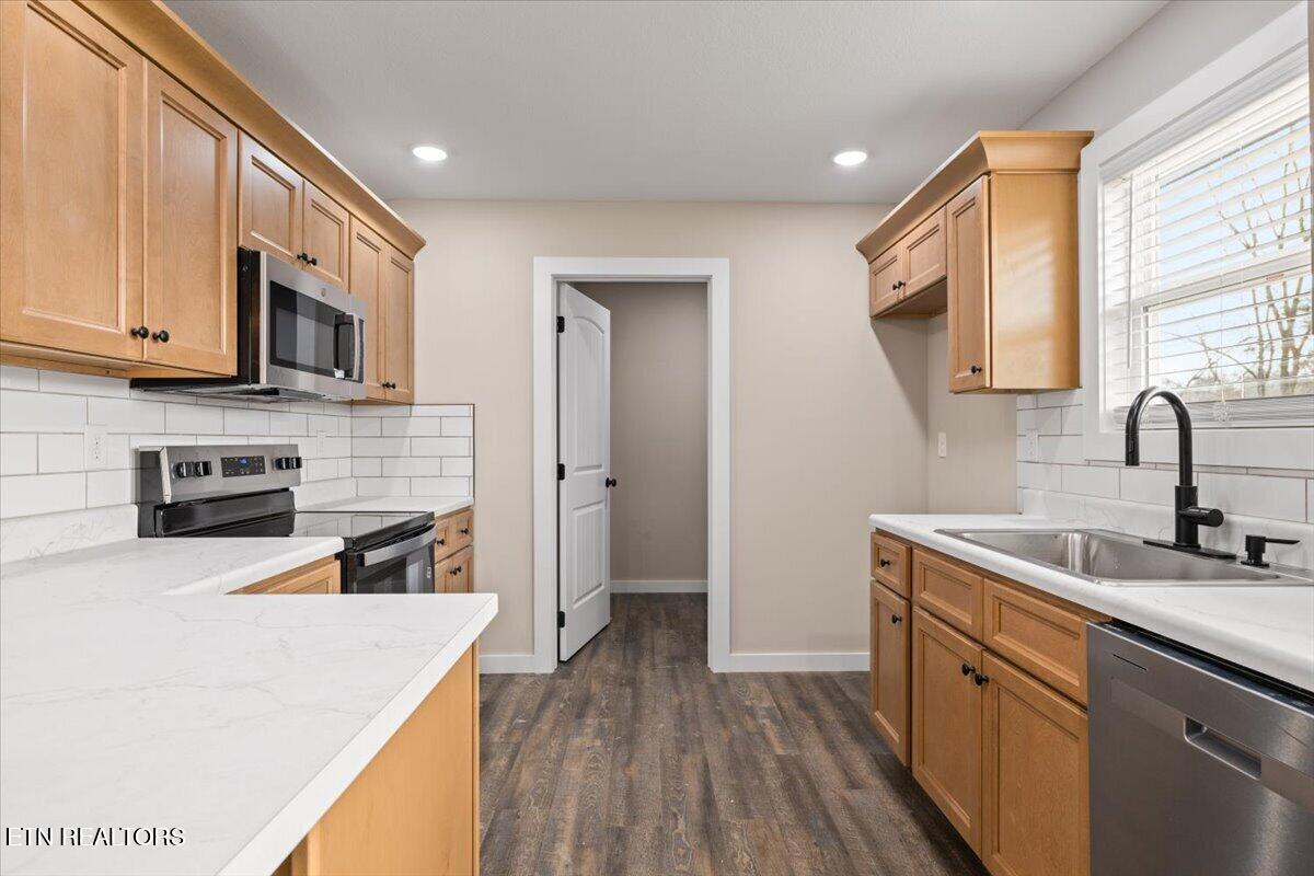 114 Brook Lane, LaFollette