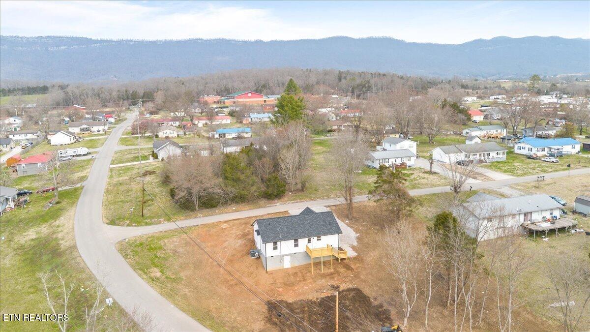 114 Brook Lane, LaFollette