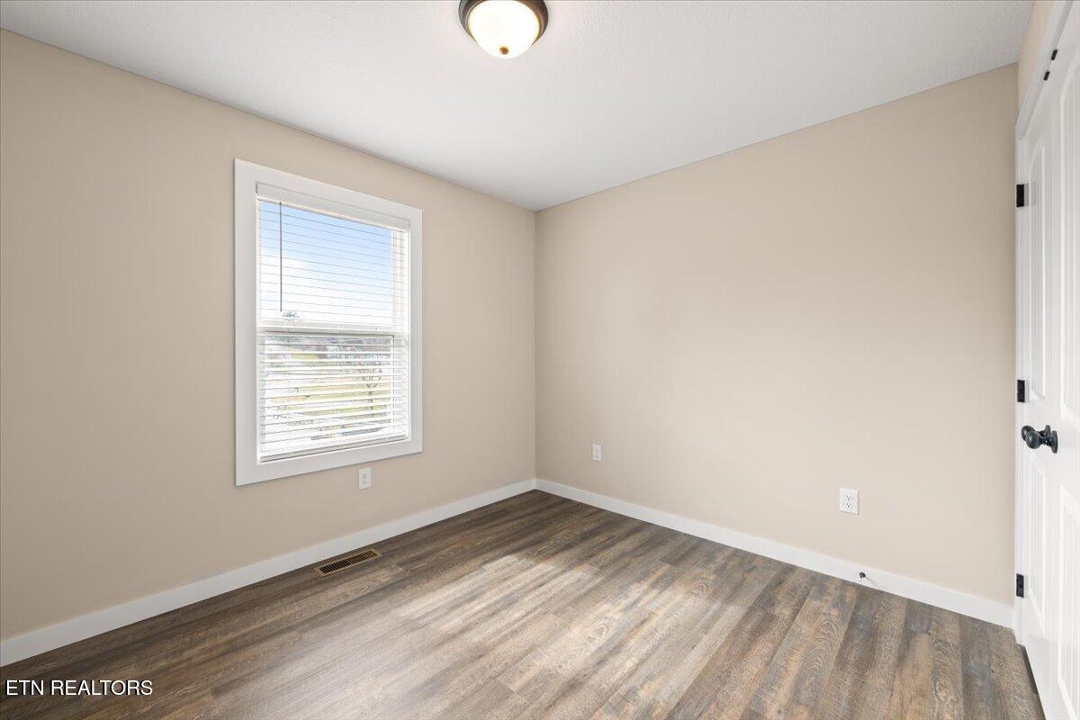 114 Brook Lane, LaFollette