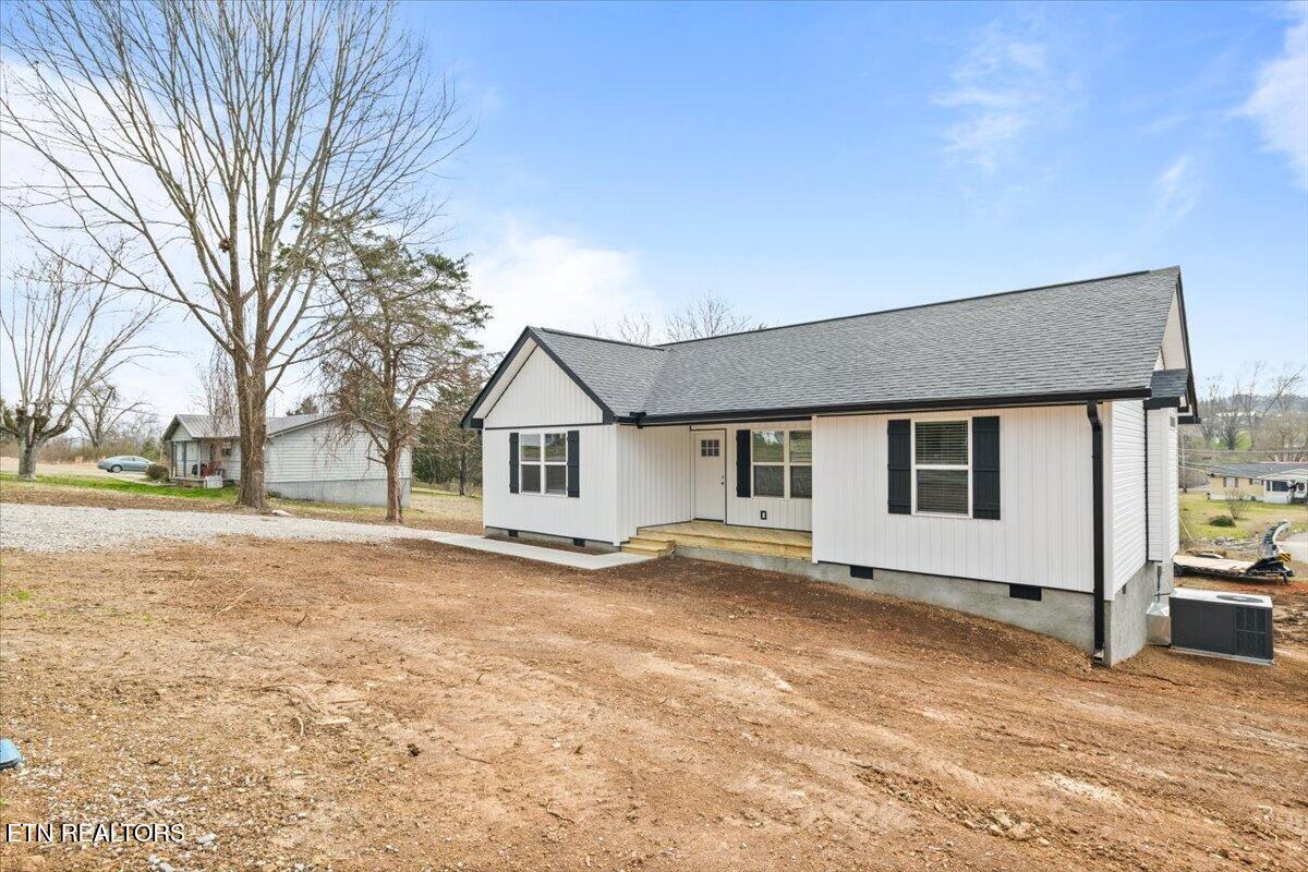 114 Brook Lane, LaFollette