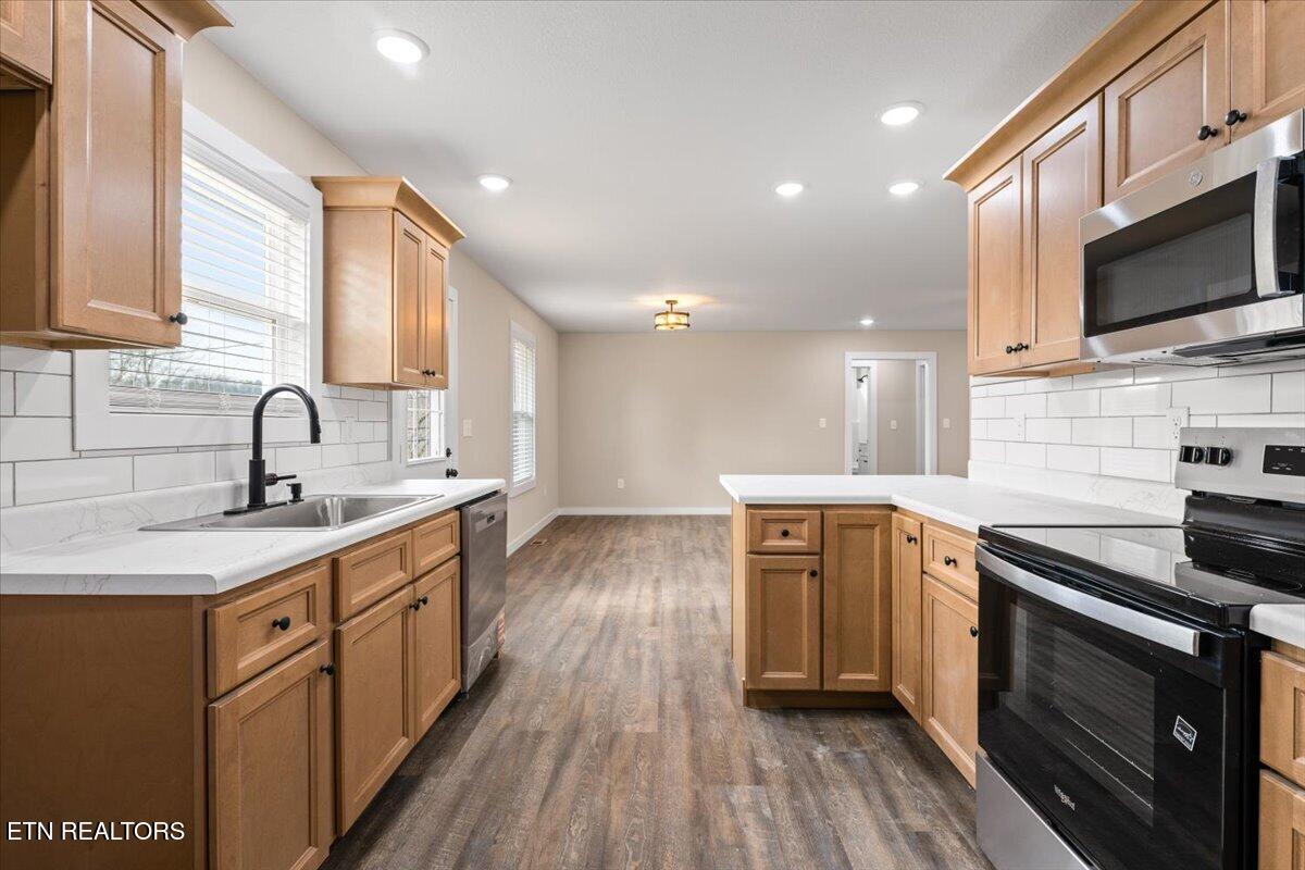 114 Brook Lane, LaFollette