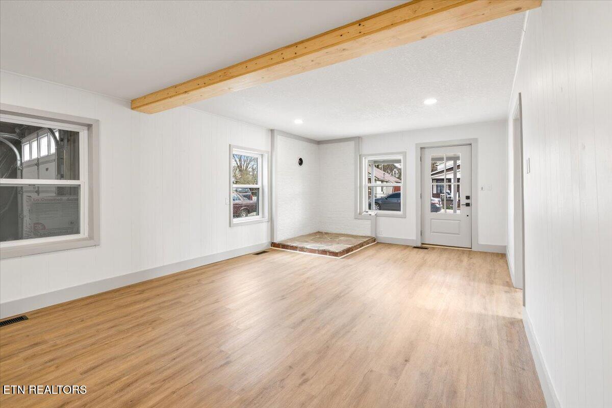 313 E Prospect St, LaFollette