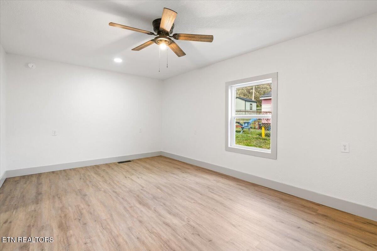 313 E Prospect St, LaFollette