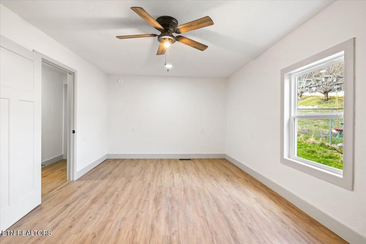 313 E Prospect St, LaFollette