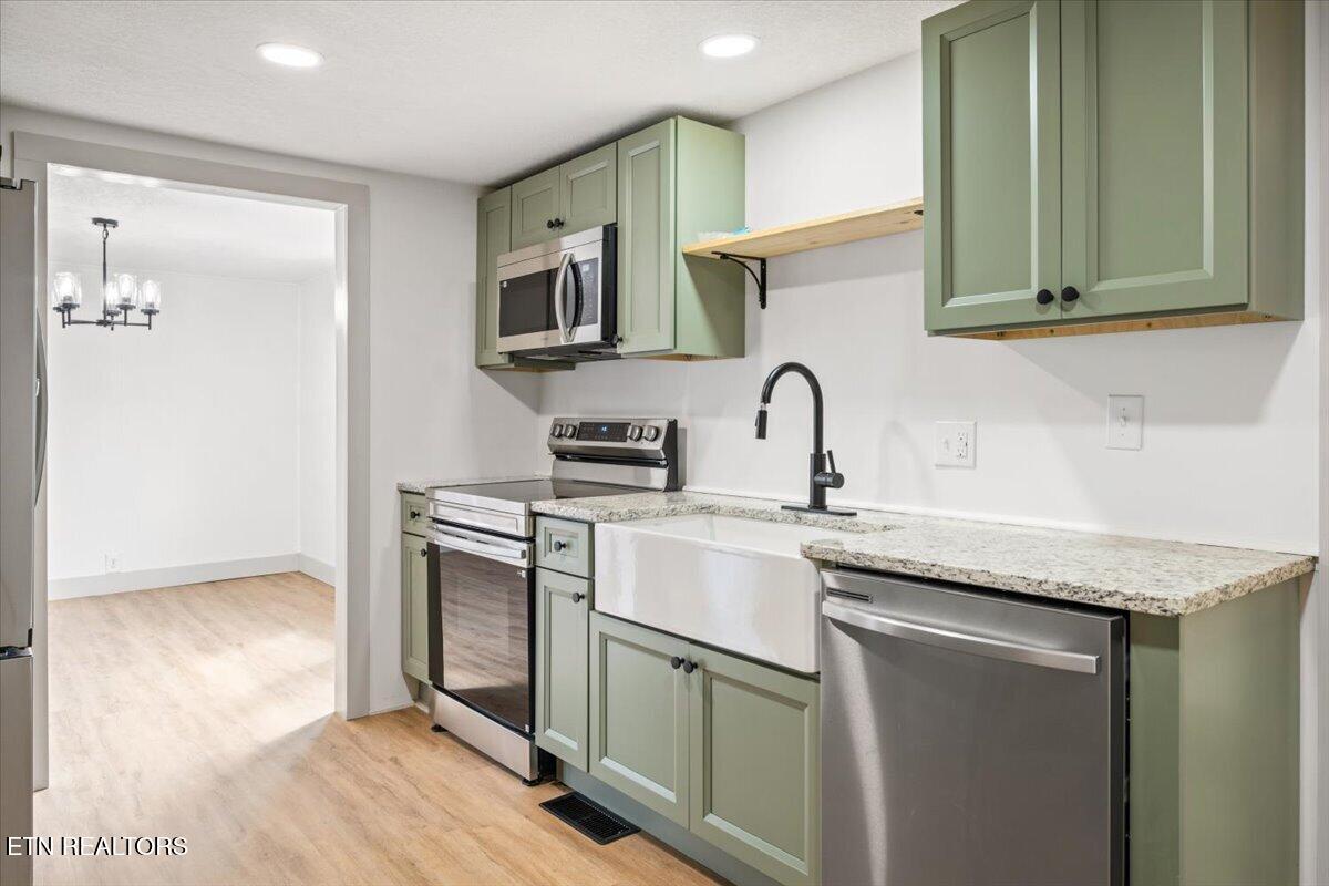 313 E Prospect St, LaFollette