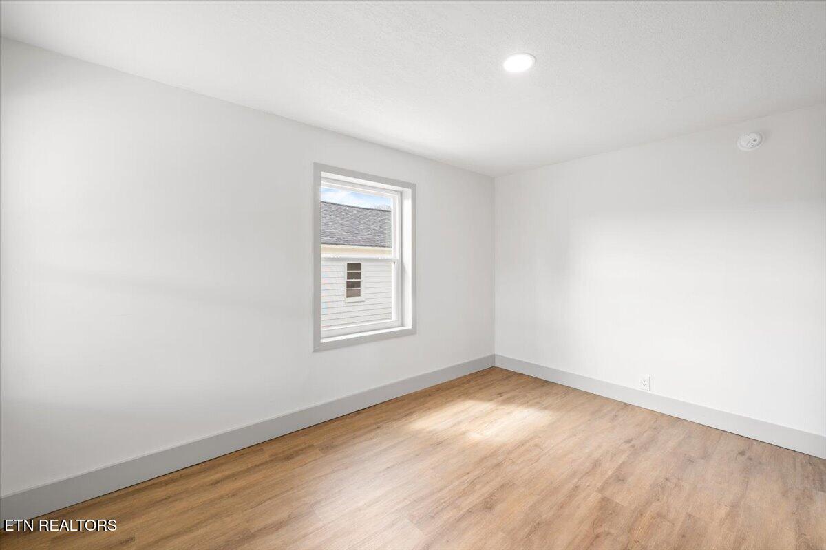 313 E Prospect St, LaFollette