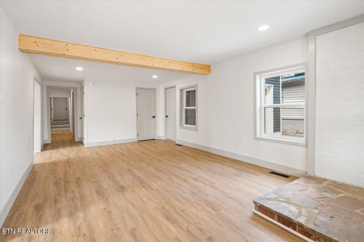 313 E Prospect St, LaFollette