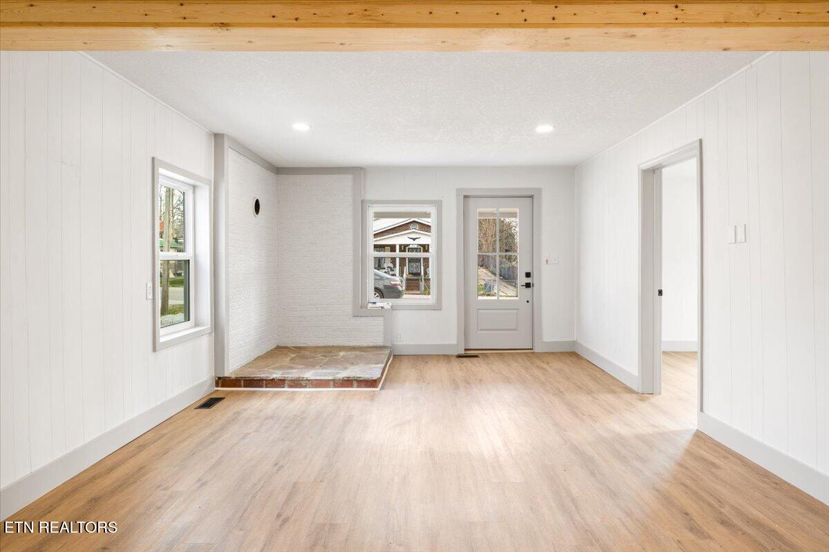 313 E Prospect St, LaFollette