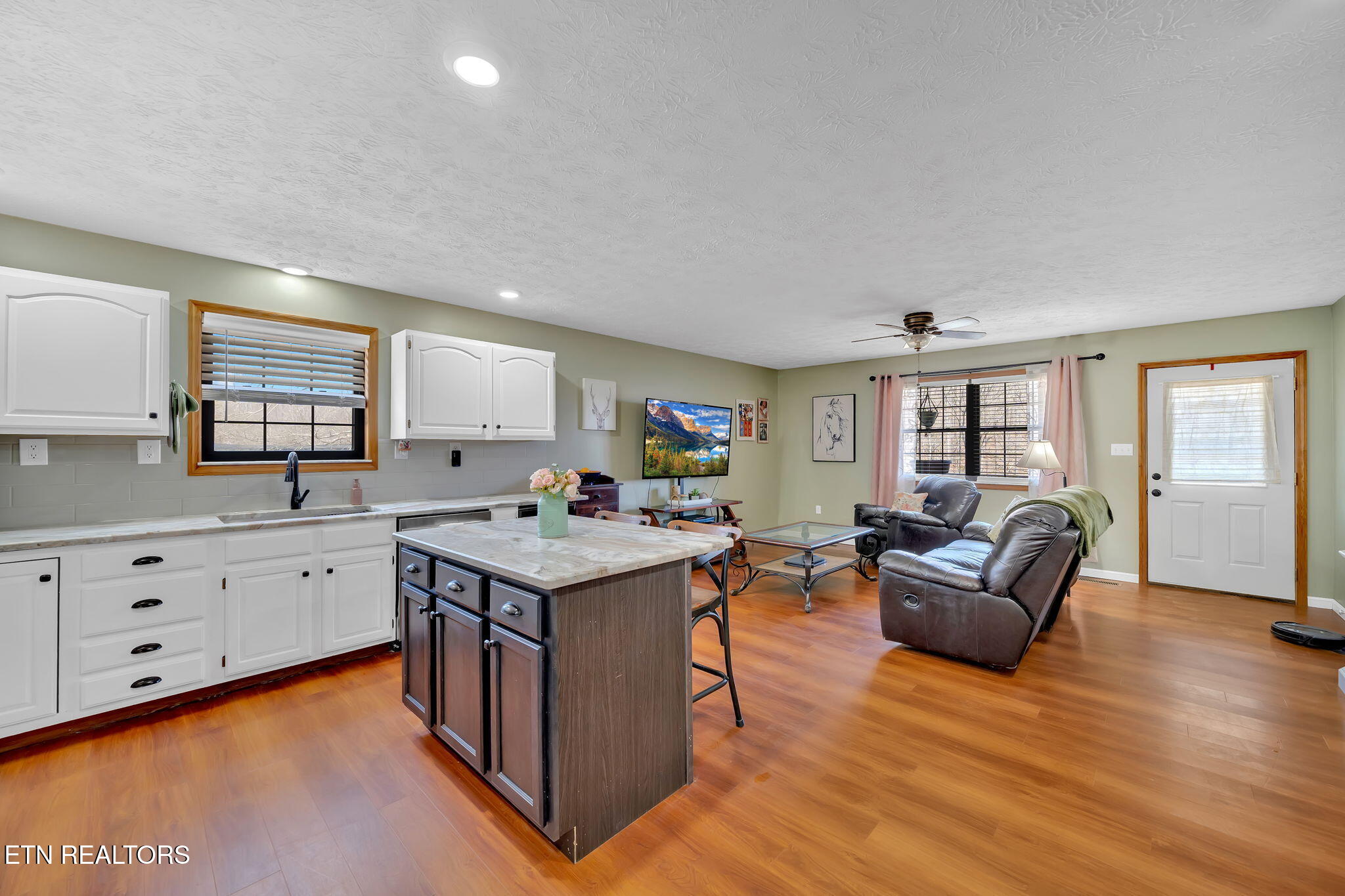 299 Tar Town Hollow Lane, LaFollette