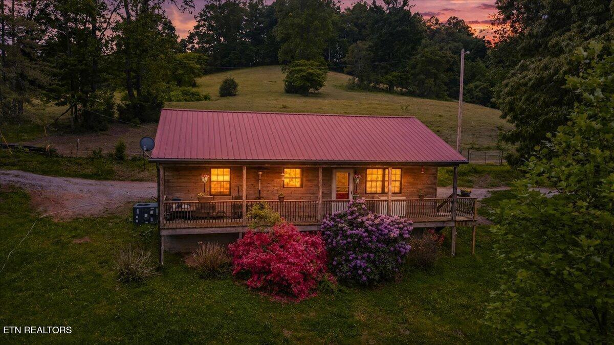 299 Tar Town Hollow Lane, LaFollette