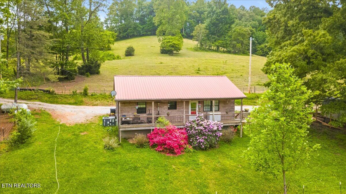 299 Tar Town Hollow Lane, LaFollette