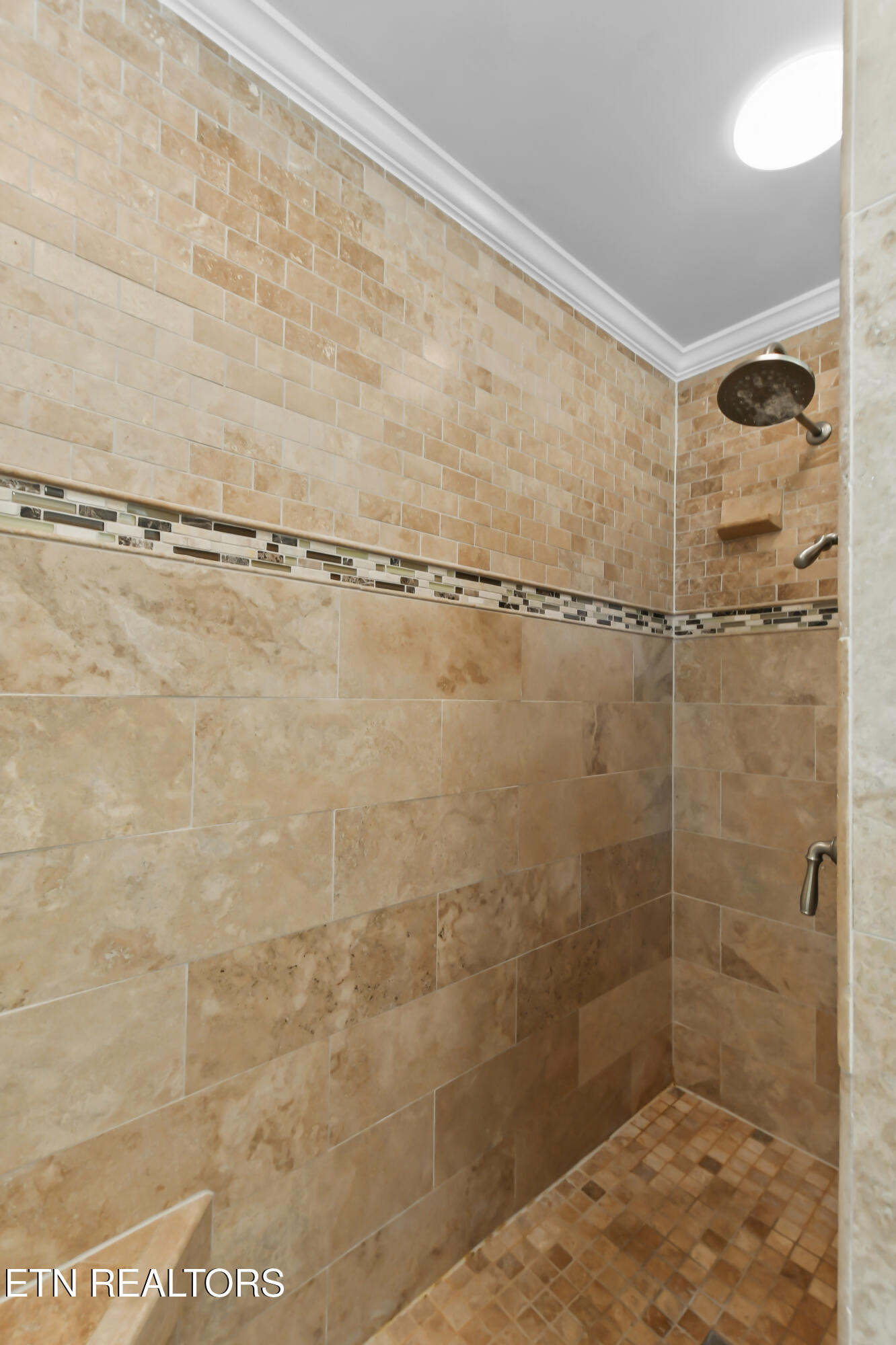 1517 Deerfield Way, LaFollette