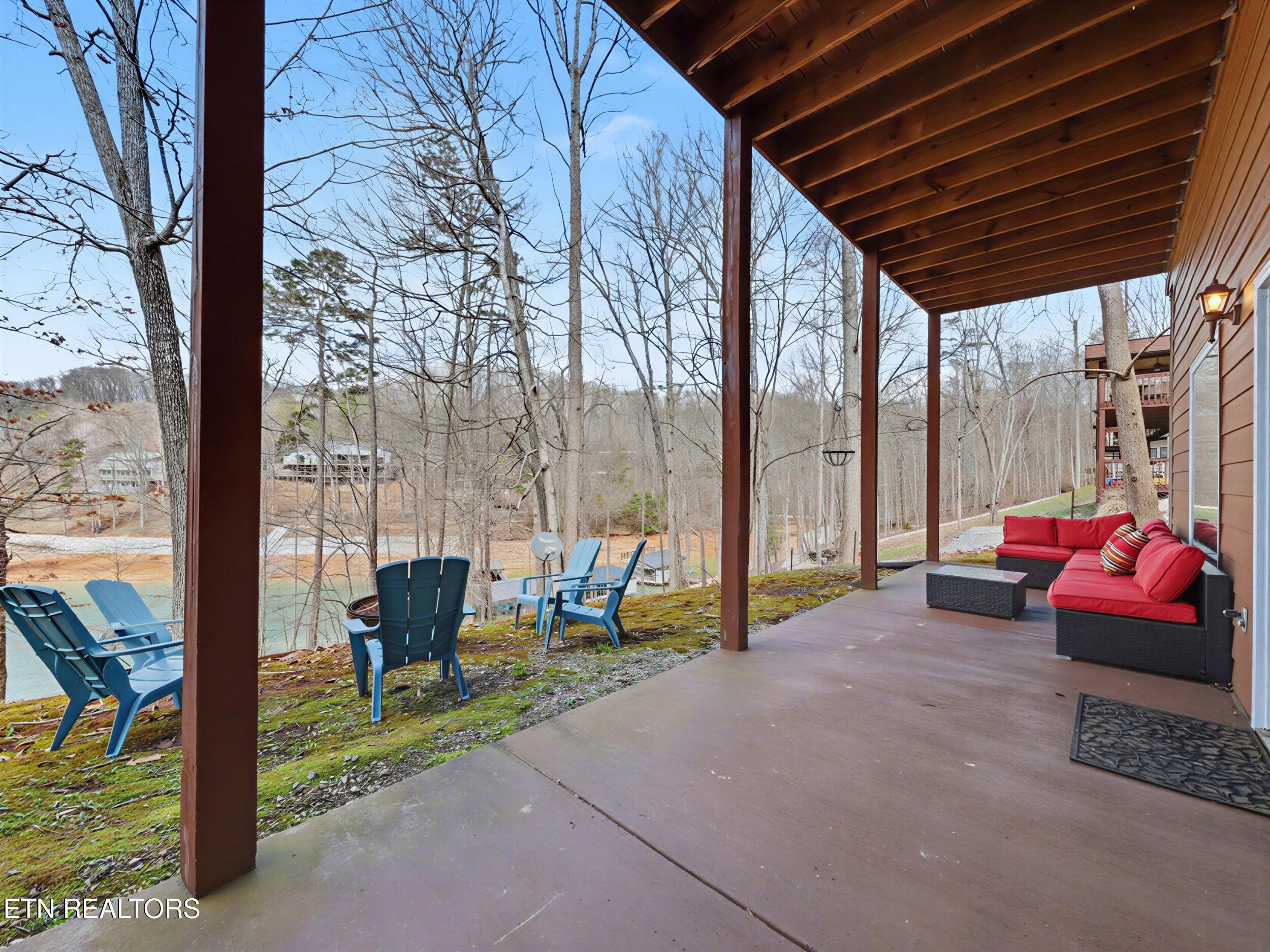 1447 Cove Pointe Rd, LaFollette
