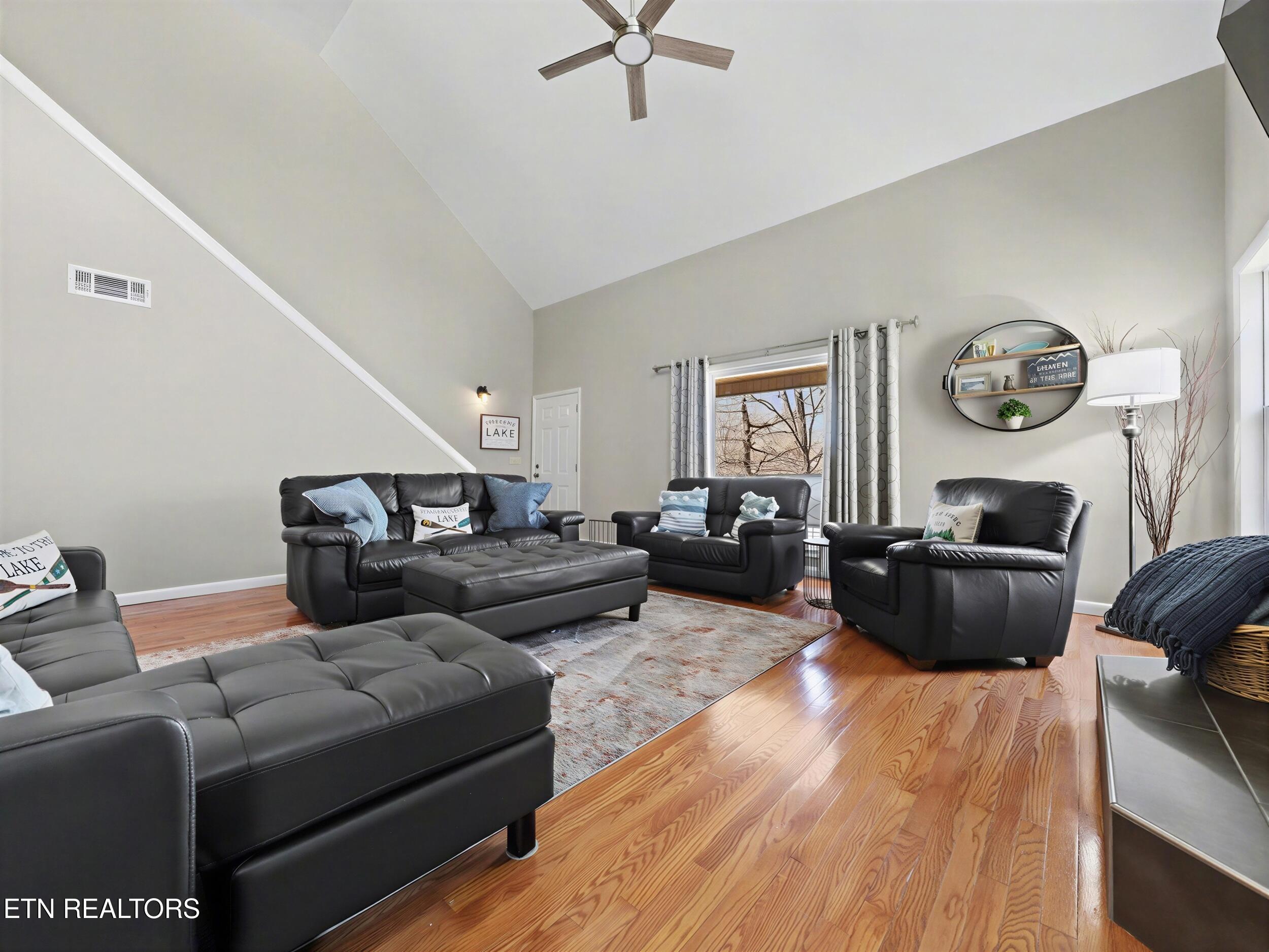 1447 Cove Pointe Rd, LaFollette