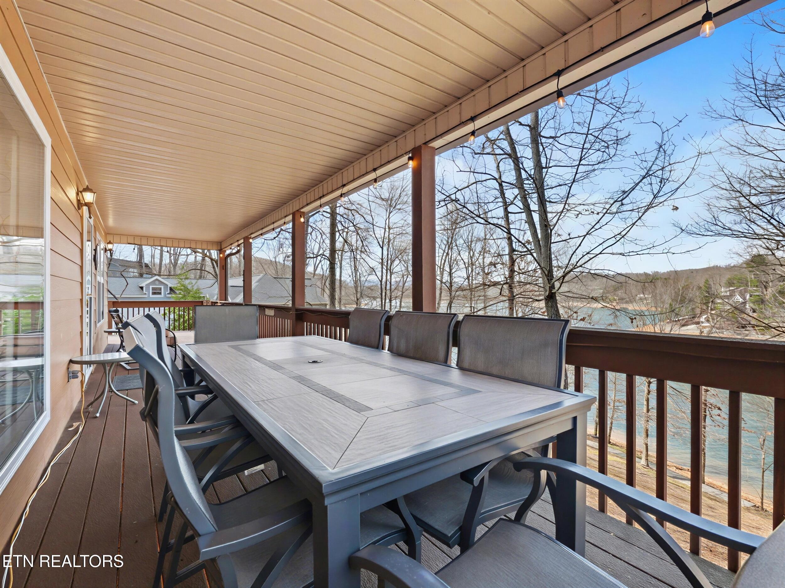 1447 Cove Pointe Rd, LaFollette