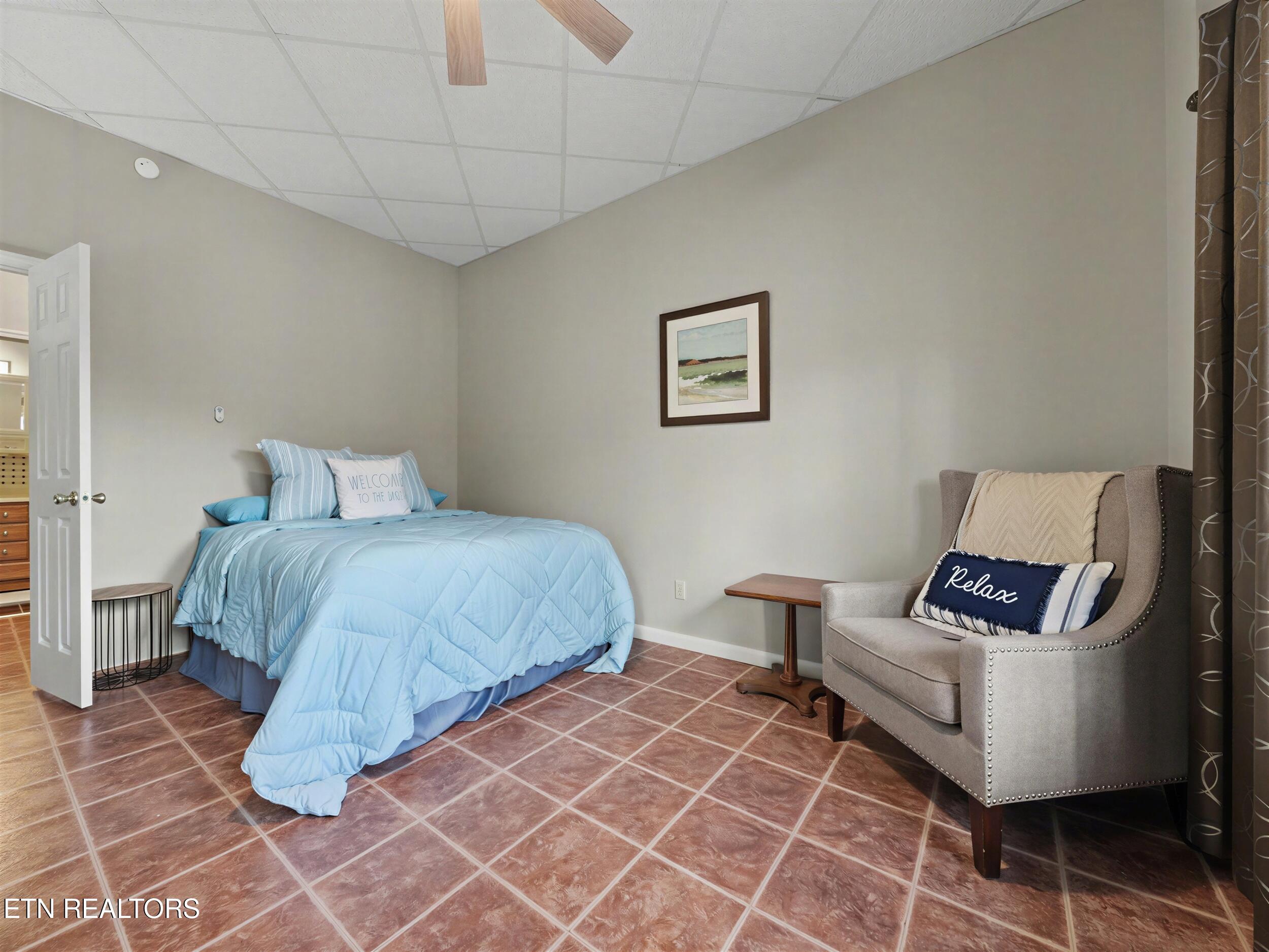 1447 Cove Pointe Rd, LaFollette