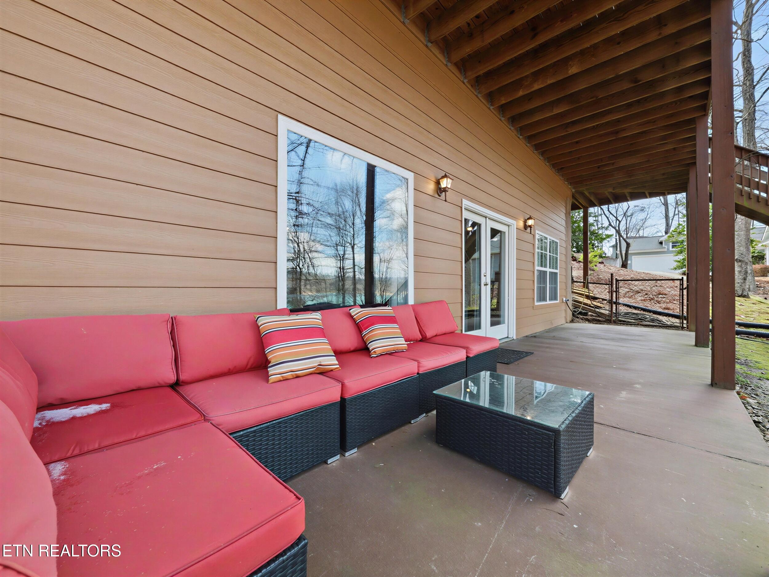 1447 Cove Pointe Rd, LaFollette