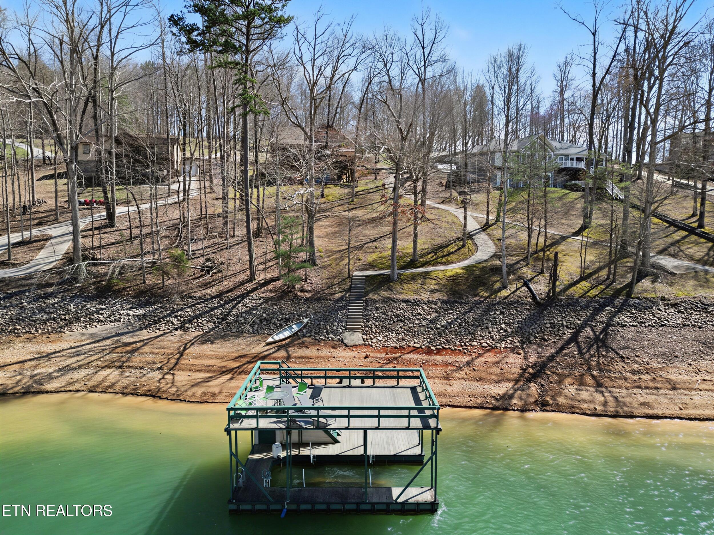 1447 Cove Pointe Rd, LaFollette