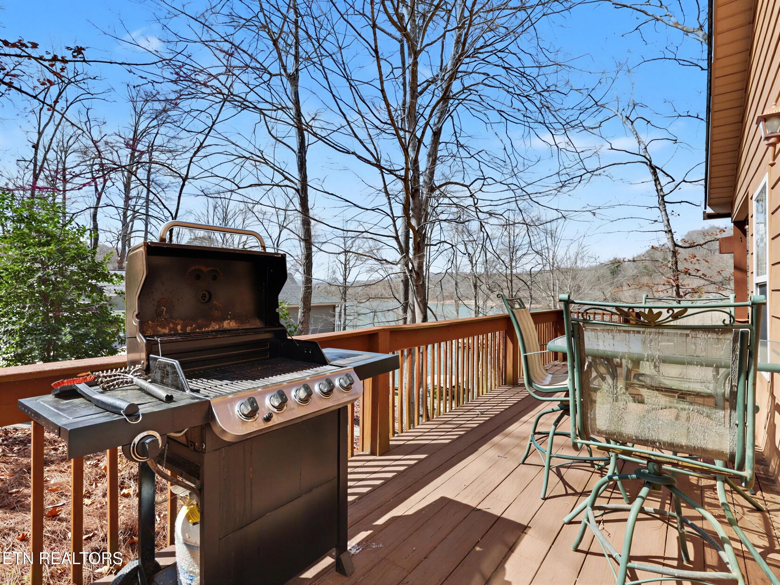 1447 Cove Pointe Rd, LaFollette