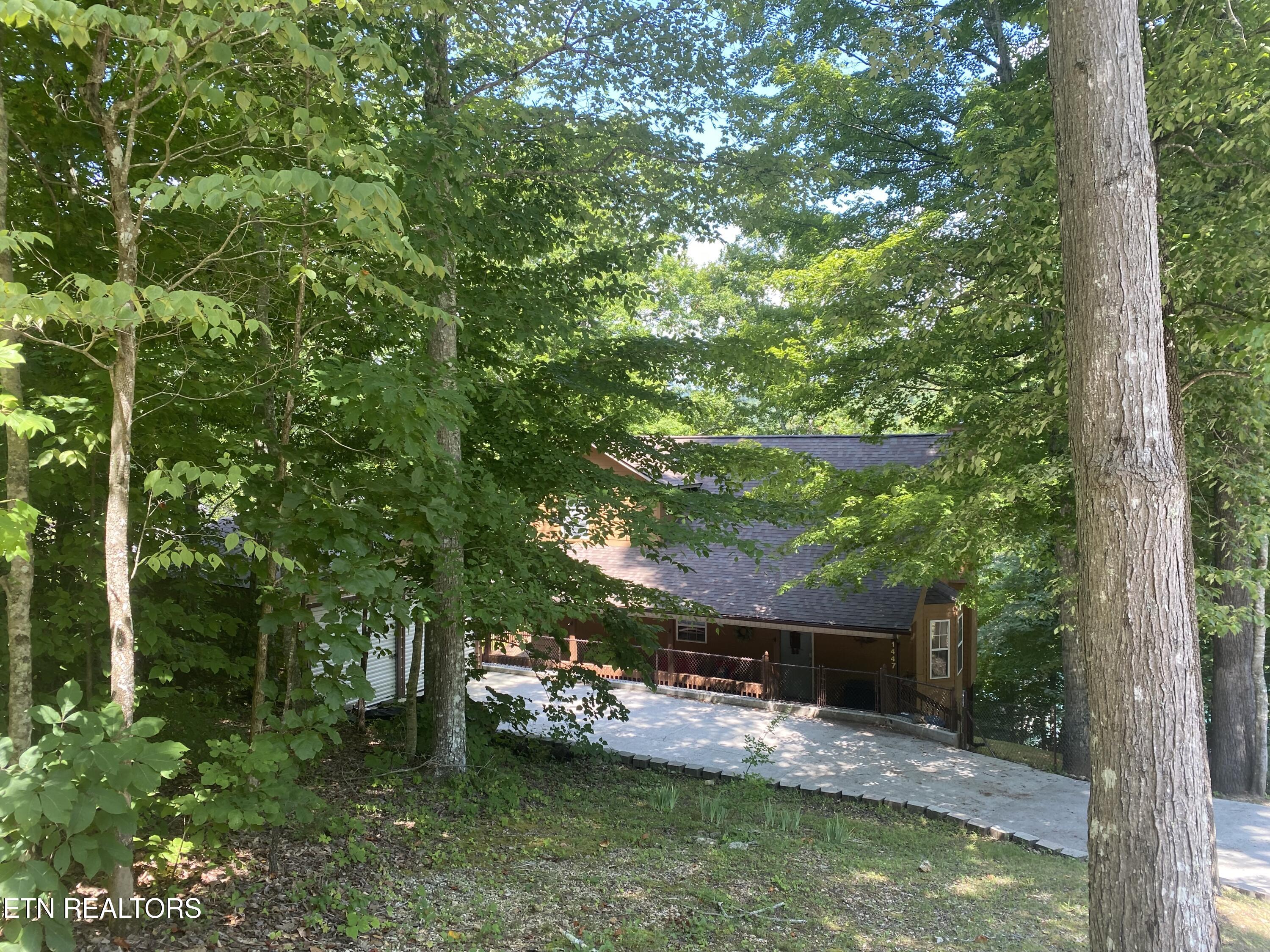 1447 Cove Pointe Rd, LaFollette