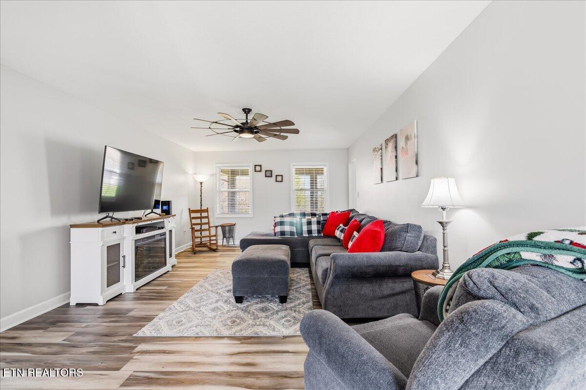 116 Colonial Heights, LaFollette