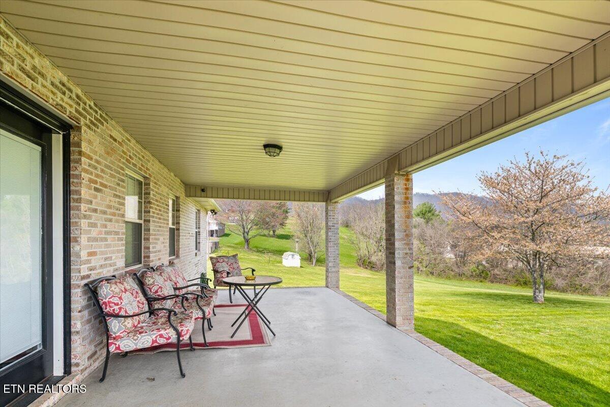 116 Colonial Heights, LaFollette