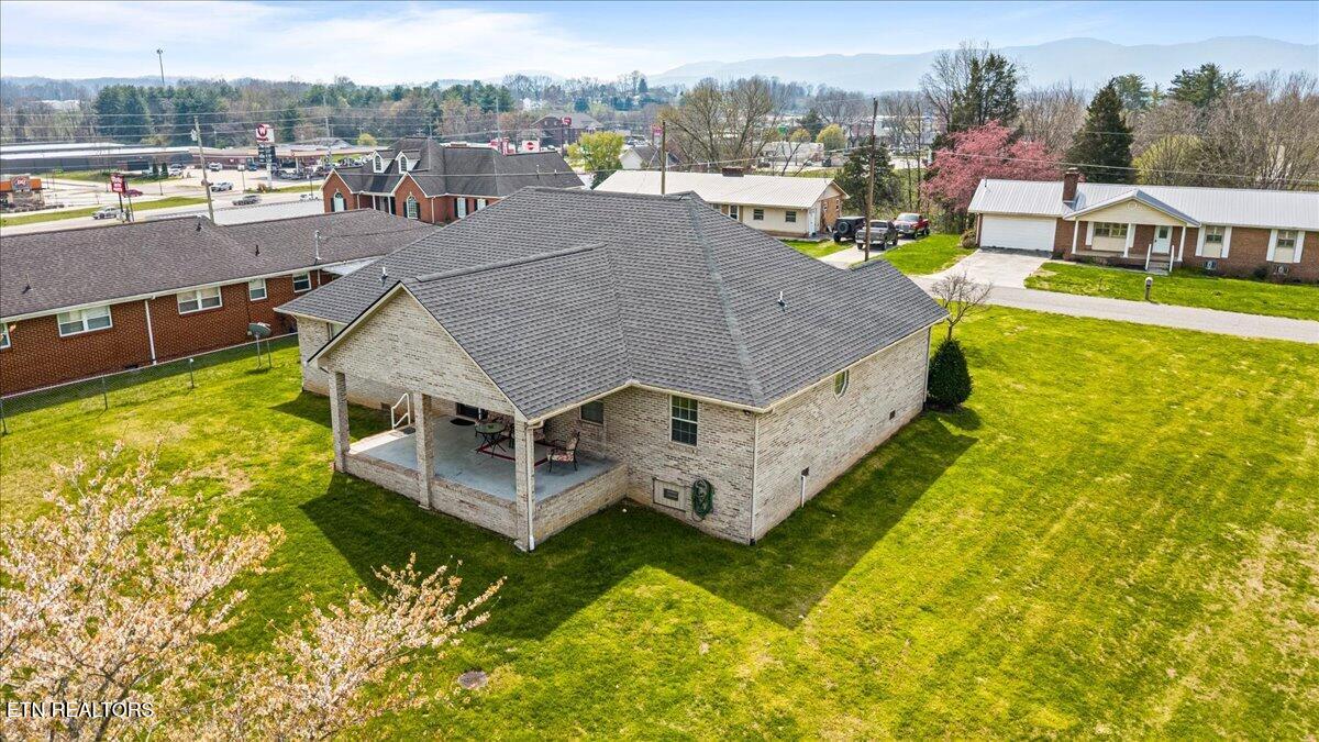 116 Colonial Heights, LaFollette
