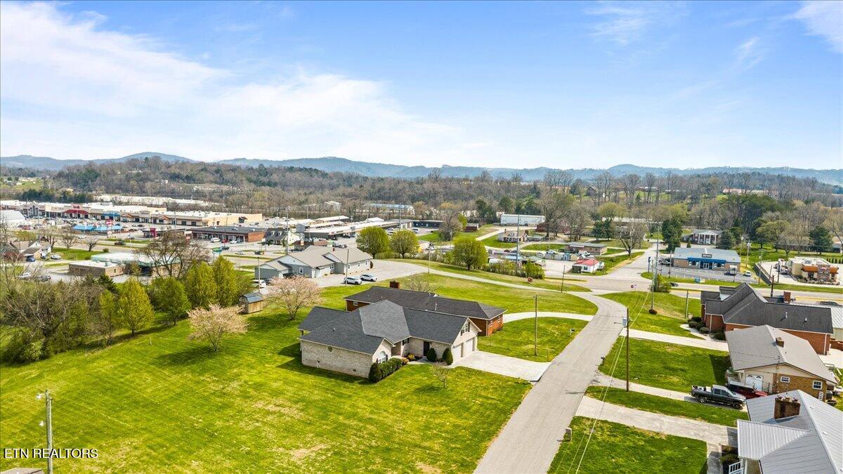 116 Colonial Heights, LaFollette