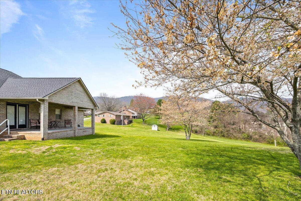 116 Colonial Heights, LaFollette