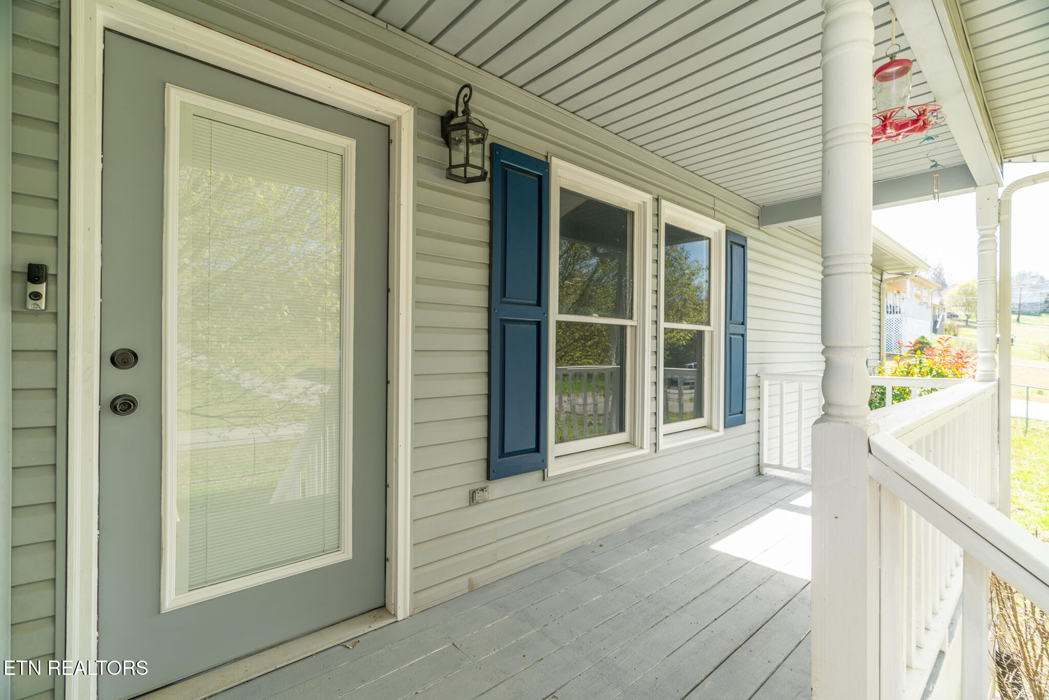 109 Miles Lane, LaFollette