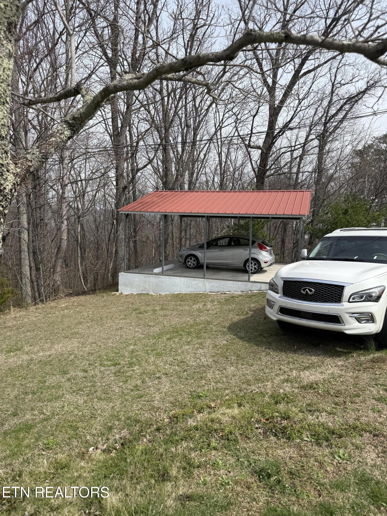886 Mountain Rd