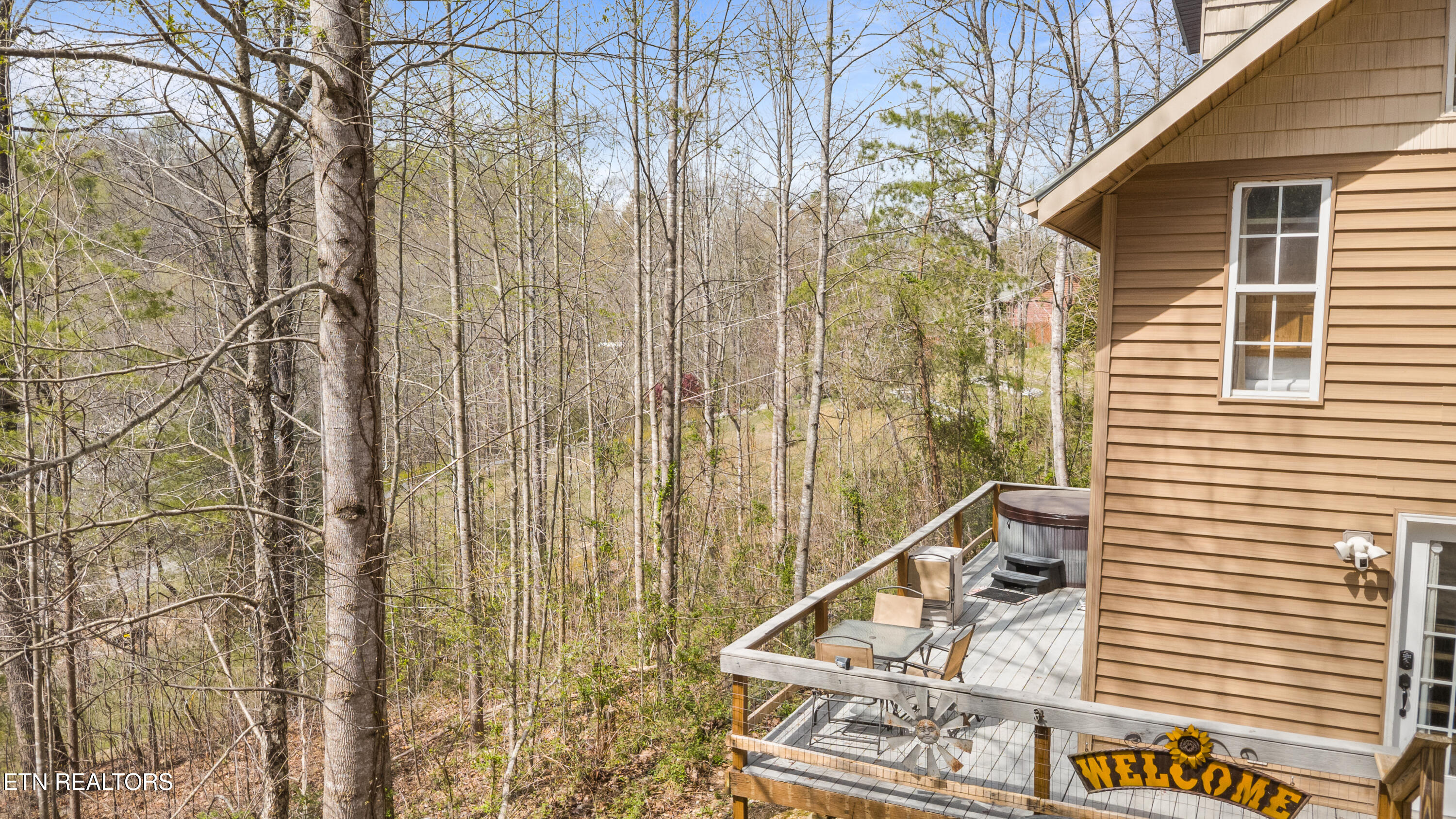 517 Easter Lane, LaFollette