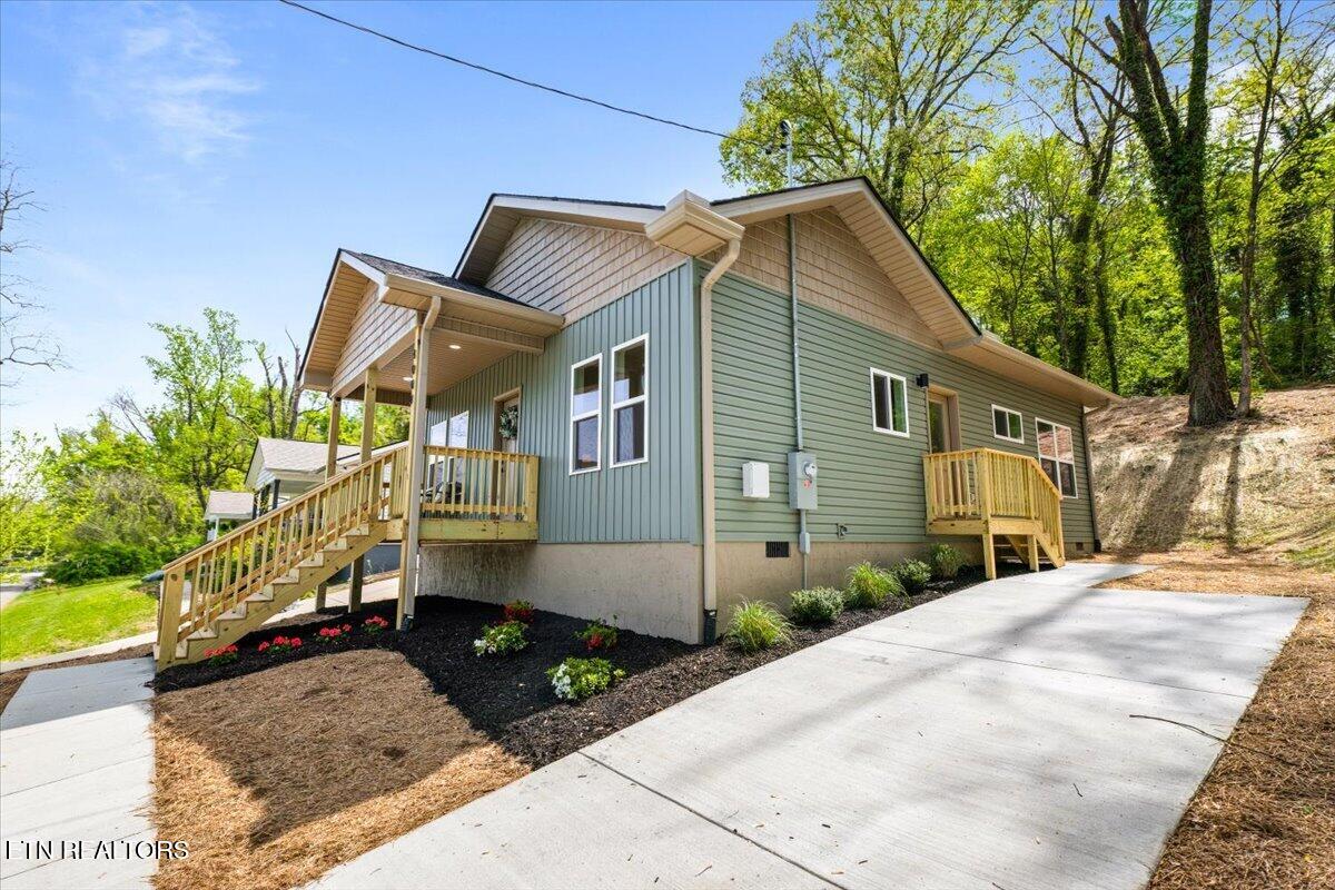 4000 Lilac Ave