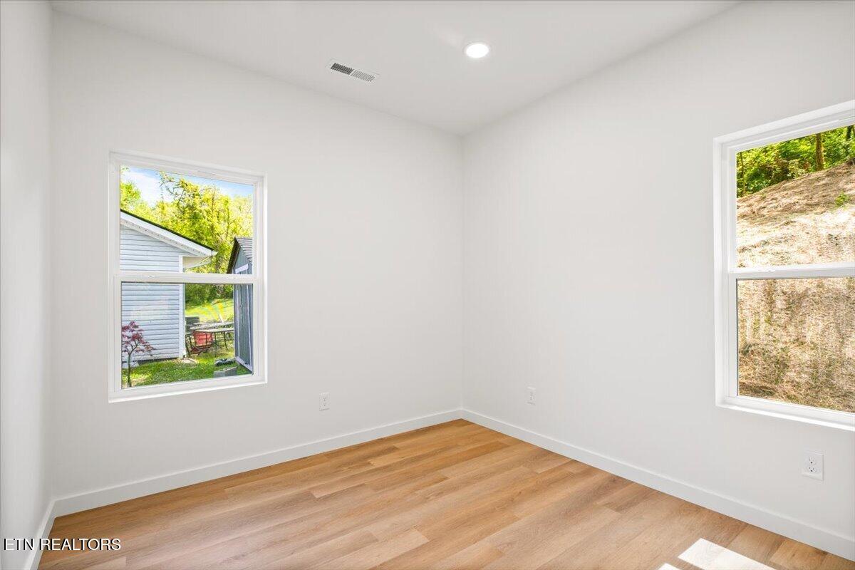 4000 Lilac Ave