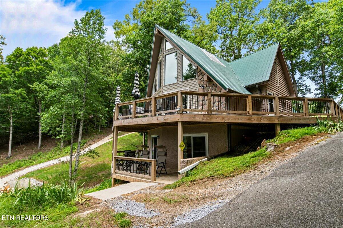 824 Deerfield Way, LaFollette