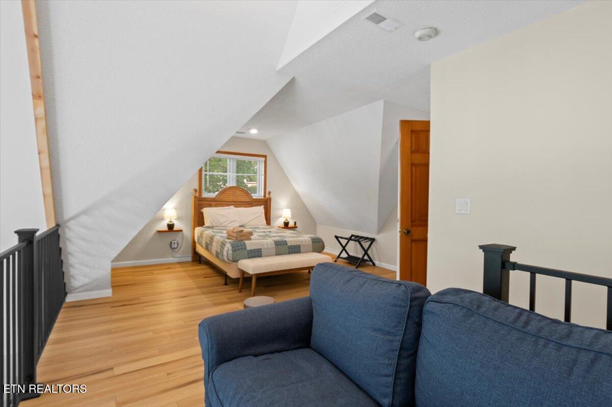 824 Deerfield Way, LaFollette