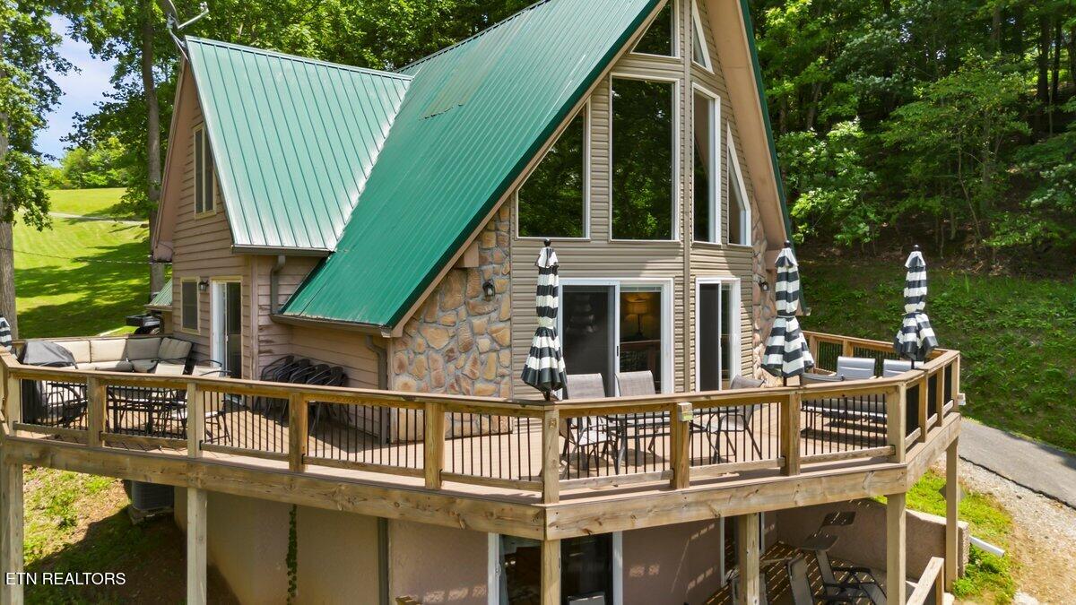 824 Deerfield Way, LaFollette