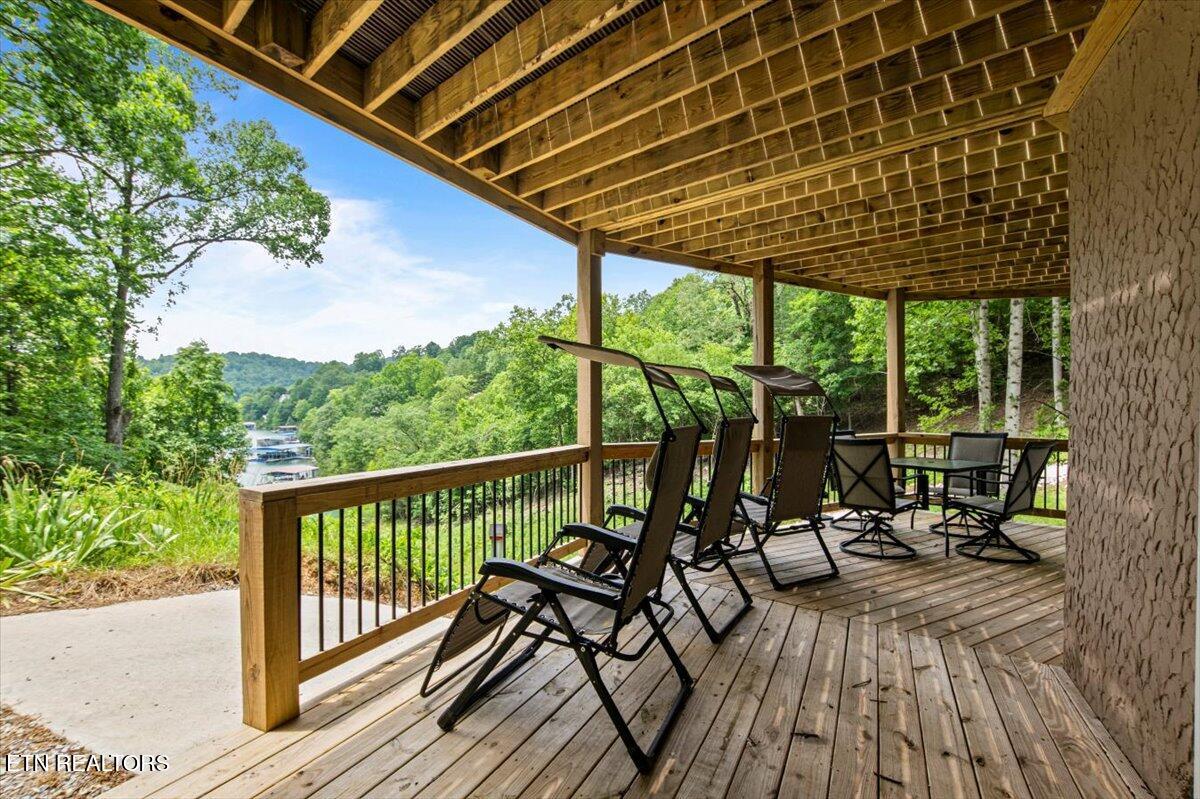 824 Deerfield Way, LaFollette