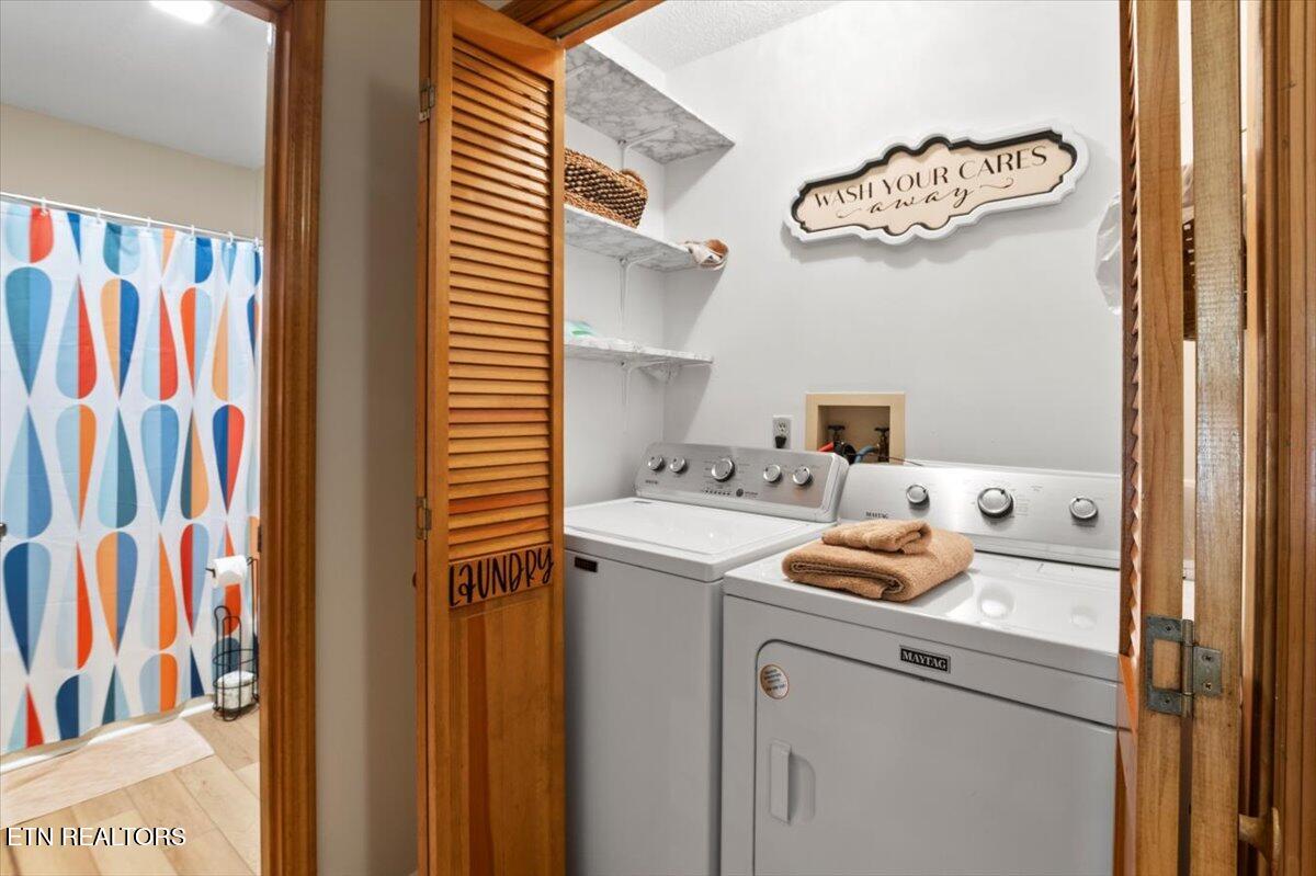 824 Deerfield Way, LaFollette